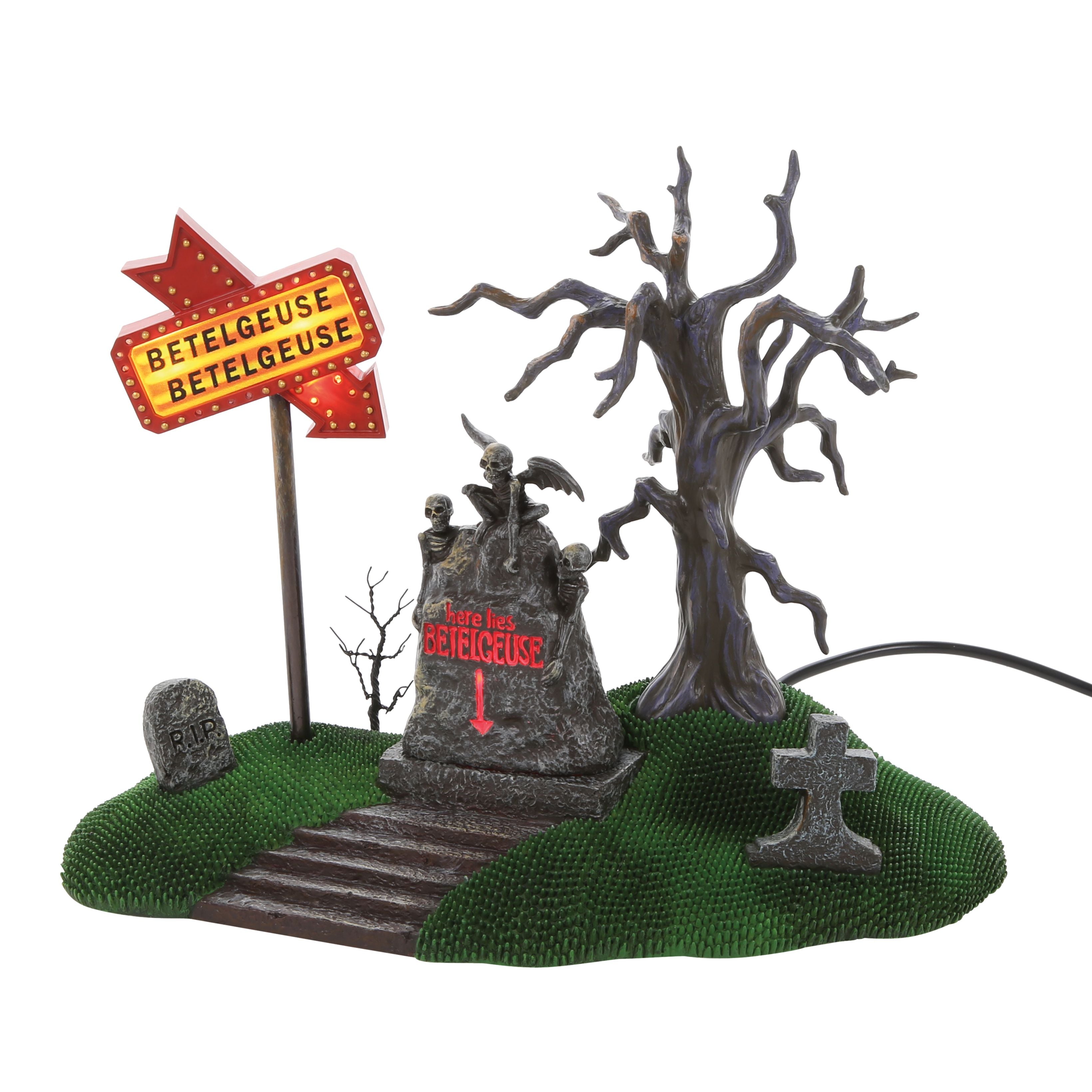 Department 56 Beetlejuice Village: Beetlejuice Cemetery Plot